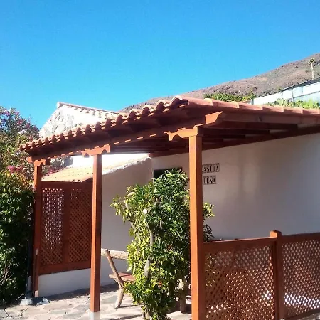 Casita Luna